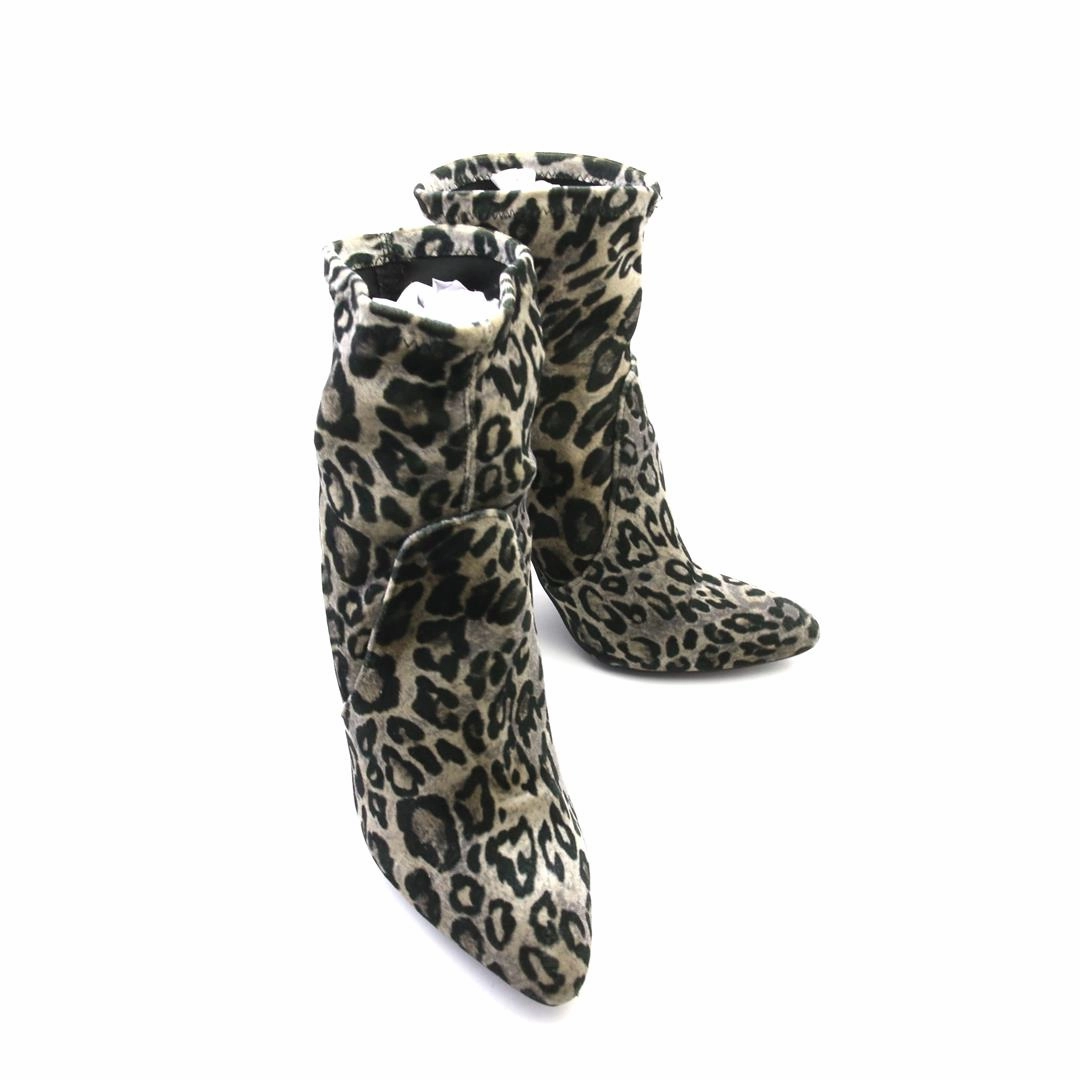 Oxford Tie A NEWDAY .