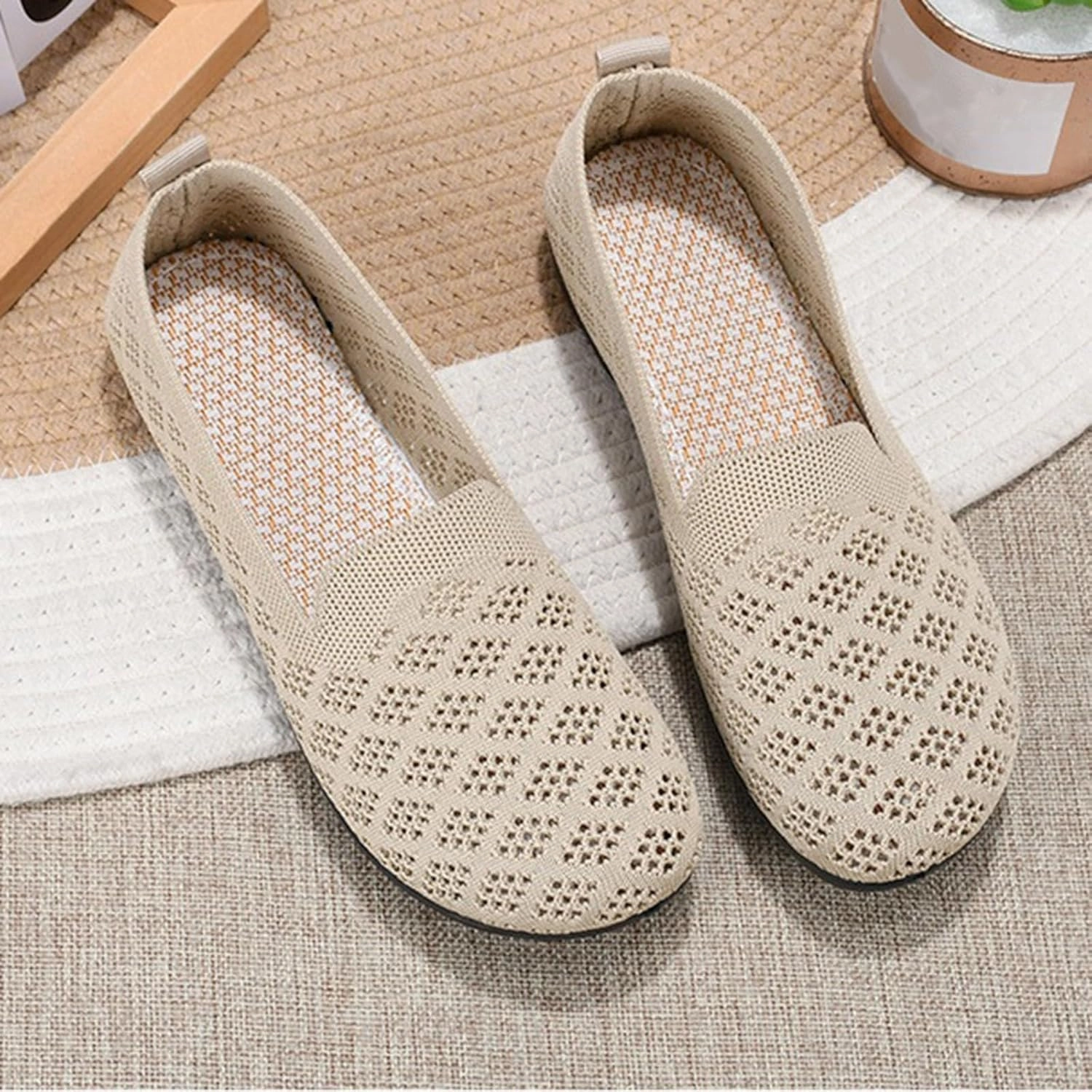 Jersey And Sneakers Women's Mesh Flat Knit Slip on Walking Shoes Comfortable Non Slip Running Shoes Wide Width Mesh Breathable Casual Sneaker