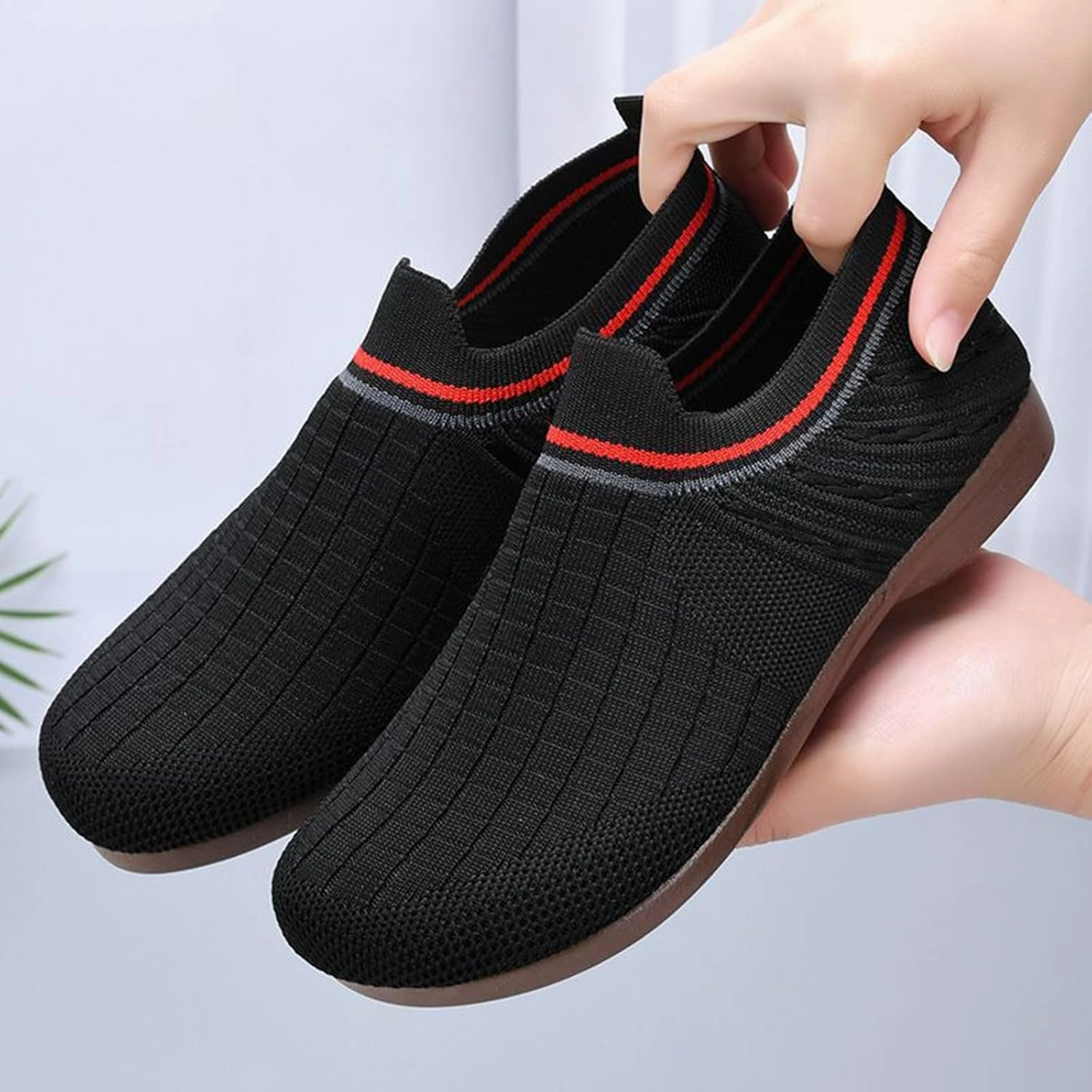 Women's Woven Sneakers Lightweight Slip-On Grip Indoor House Slippers Non-Slip Barefoot Walking Shoes Mesh Breathable Low Top Sneaker High Heel Sneakers
