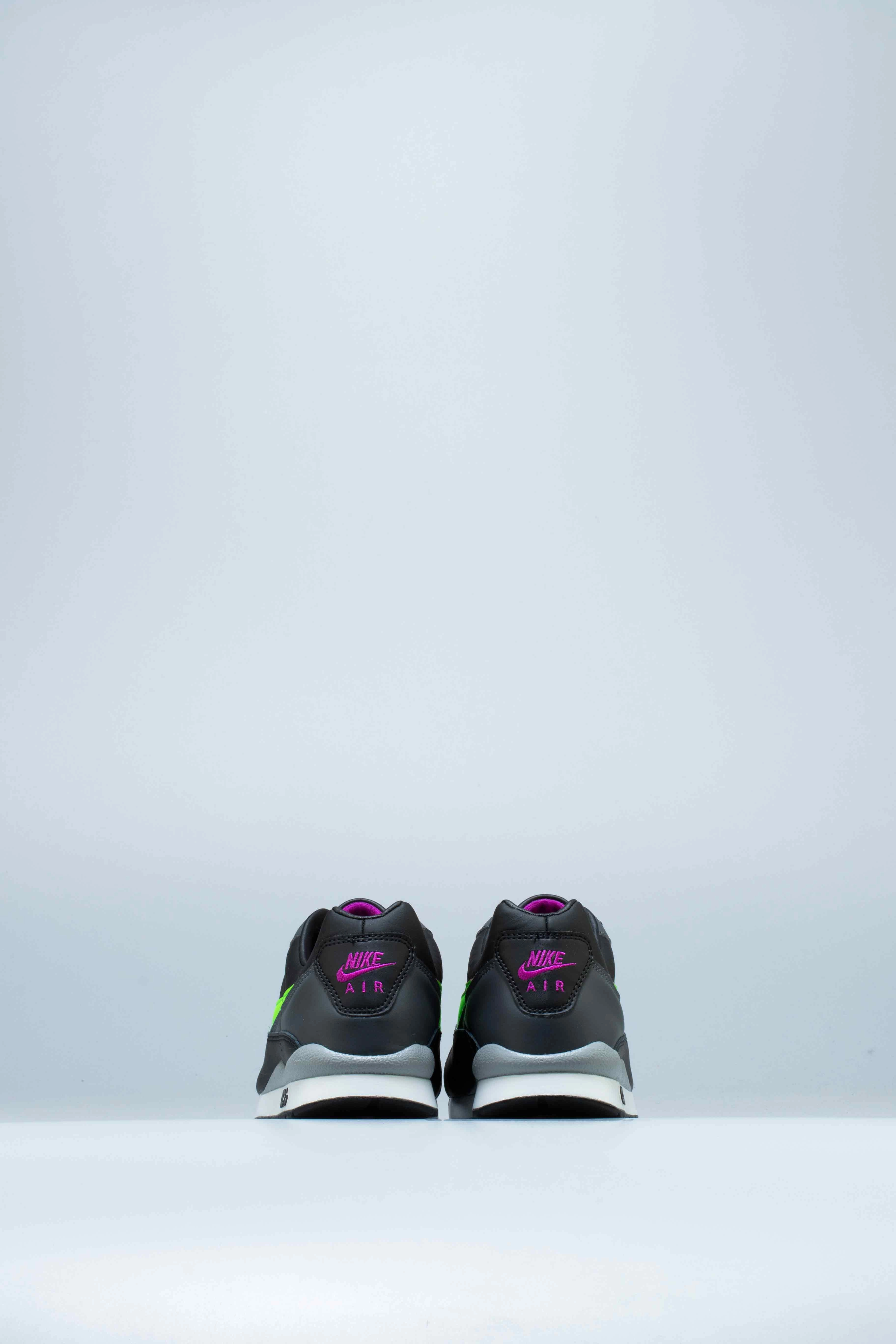 Mafate Trail Running Shoes Air Wildwood ACG Mens Running Shoe - Black/Green