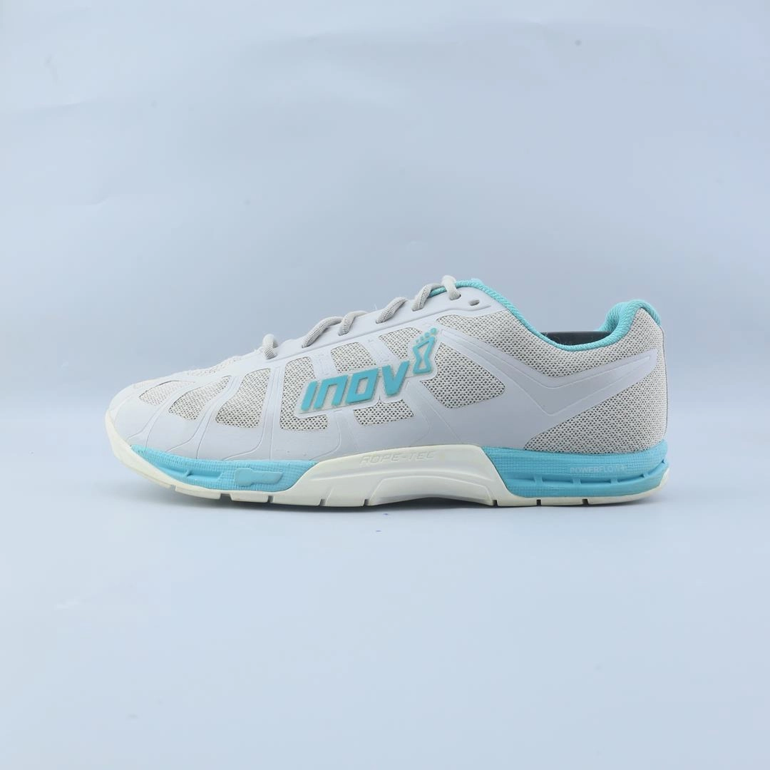 Shoes For Badminton Wooden Court INOV F-LITE 235 V3