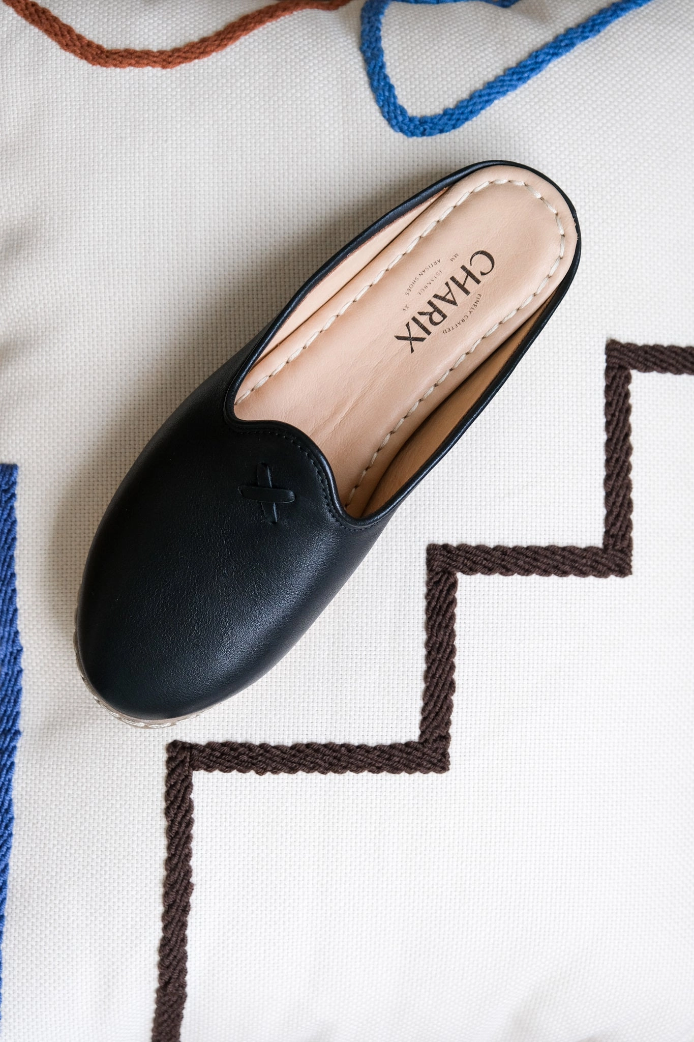 Basketball Shoes That Say Air On The Side Black Mules for Men