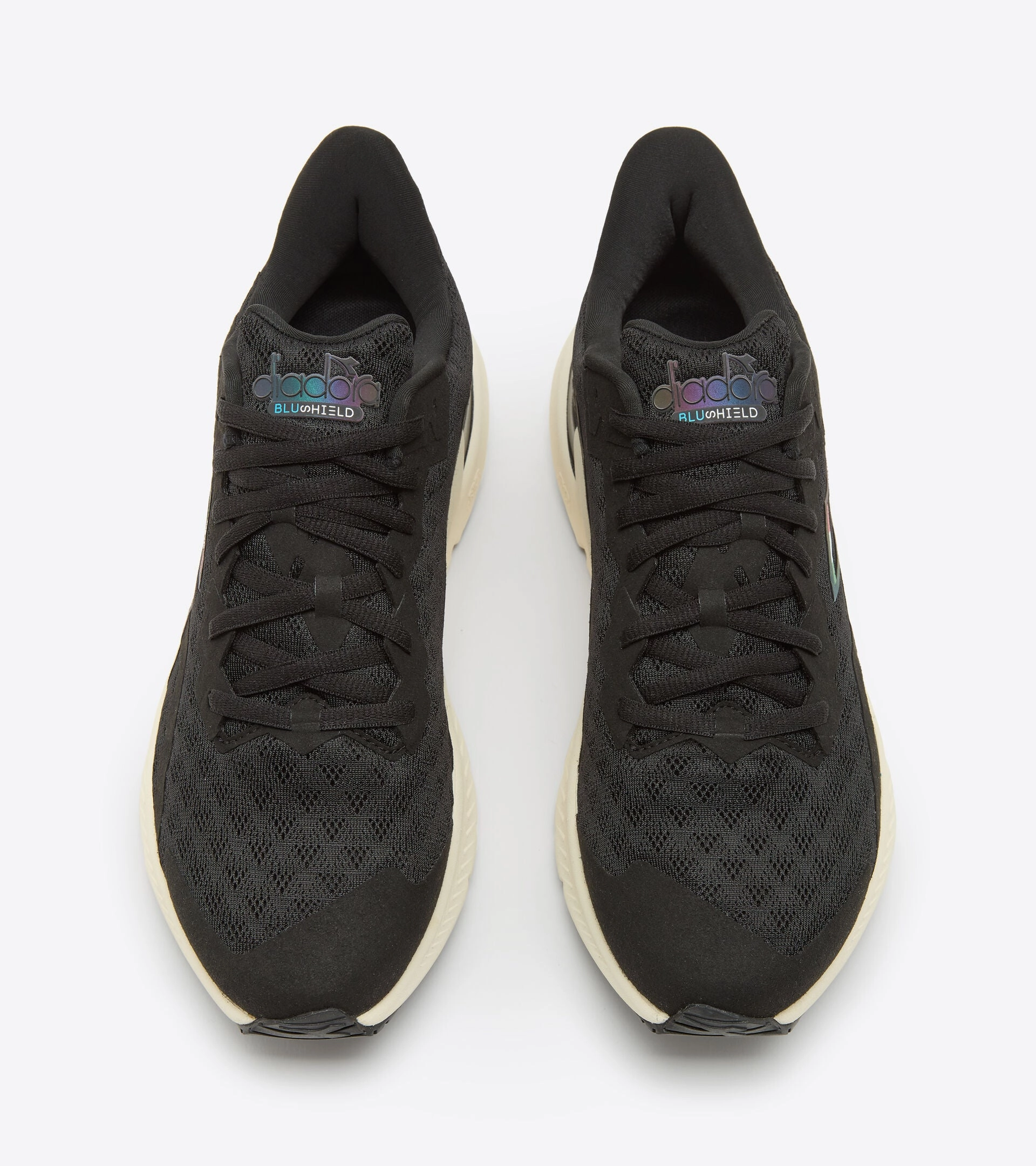 Italian Shoes Diadora Mens Mythos Blushield Volo HIP 3- Black/Whisper White (101.179089)