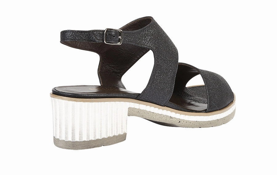 Br Baobao Leather Huarache Sandals