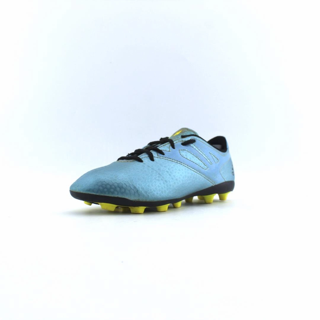 ADIDAS MESSI 15.4 BUILT TO WIN Volleyball Shoes Vs Badminton Shoes