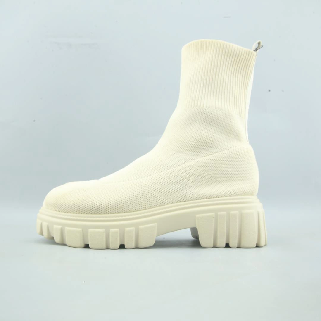 CUCCOO . Shoes For Badminton