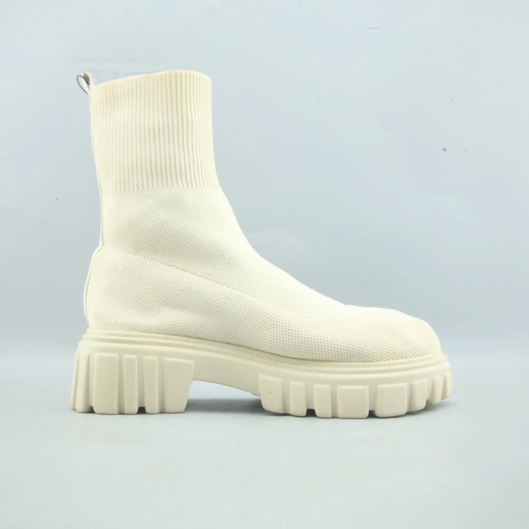 Volleyball Shoes Vs Badminton Shoes CUCCOO .