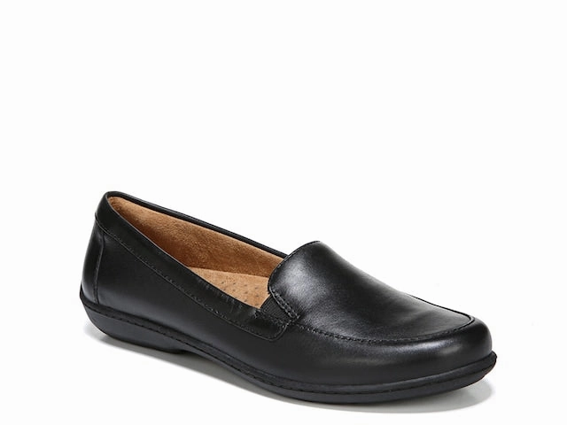 KACY FLAT BLACK Olukai Loafers