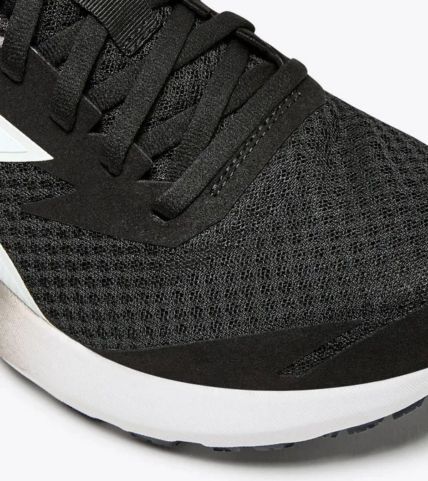 Diadora Mens Mythos Blushield Vigore 3 - Black/White (101.180680-C7406) Open Toe High Heel