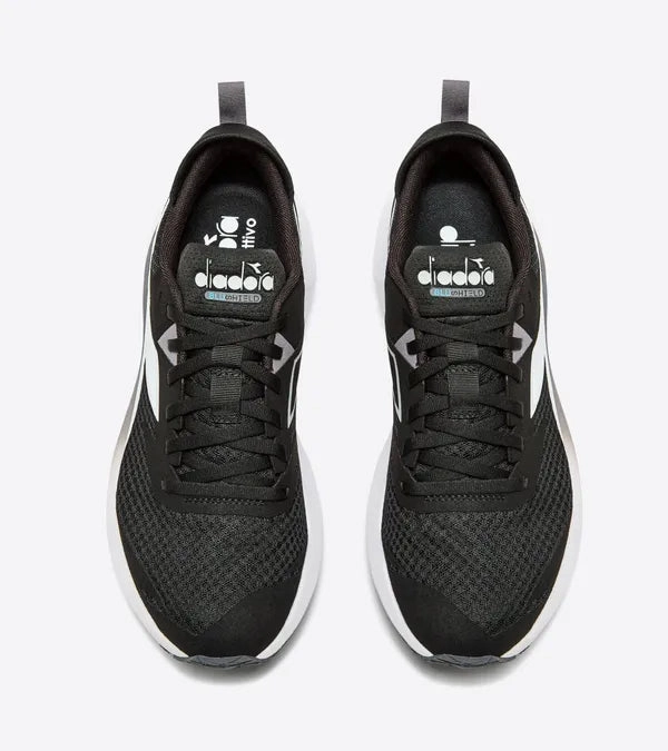 High Heels Cost Diadora Mens Mythos Blushield Vigore 3 Wide - Black/White (101.181032-C7406)