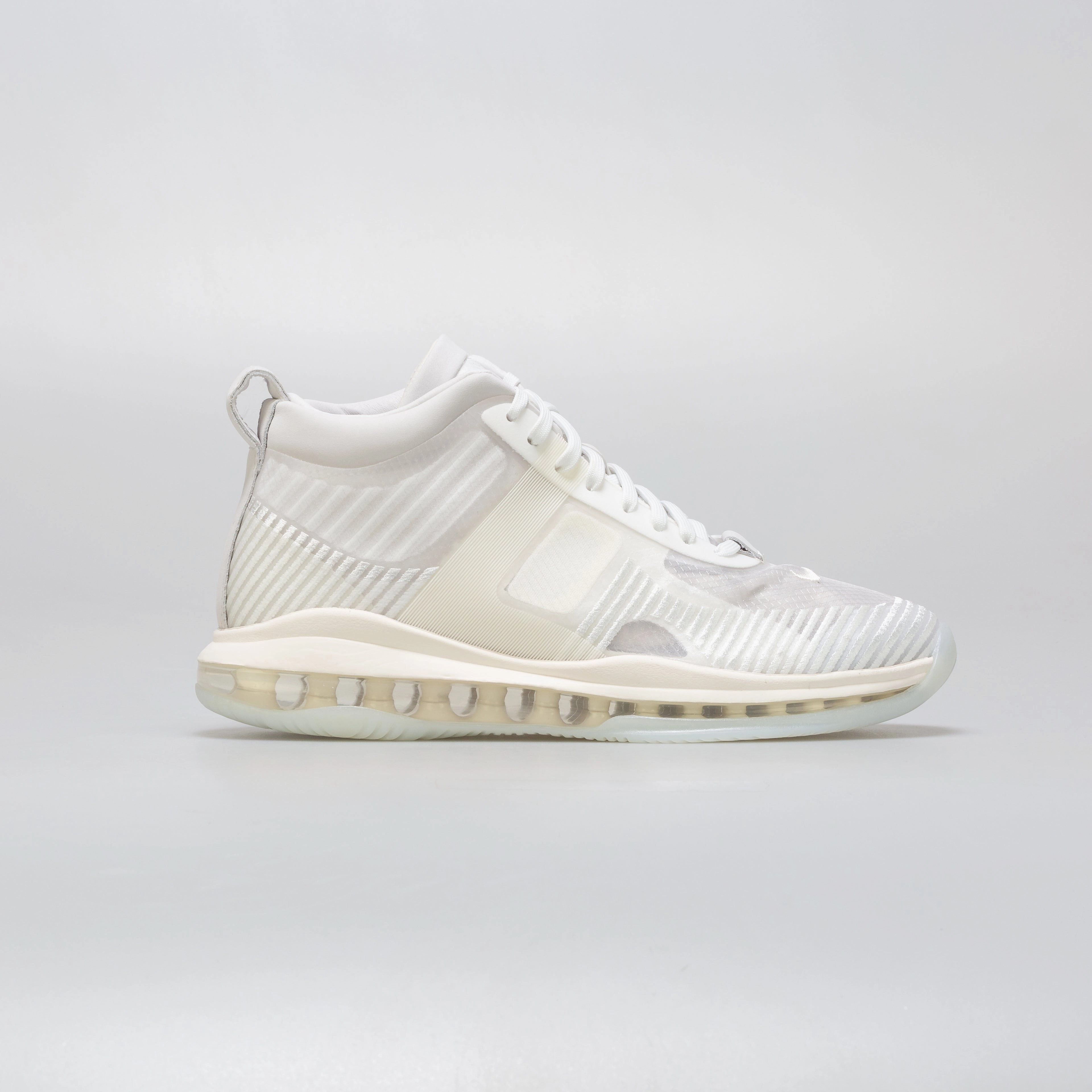 Amare Stoudemire Basketball Shoes Lebron X John Elliott Icon QS Mens Basketball Shoe - White/Sail