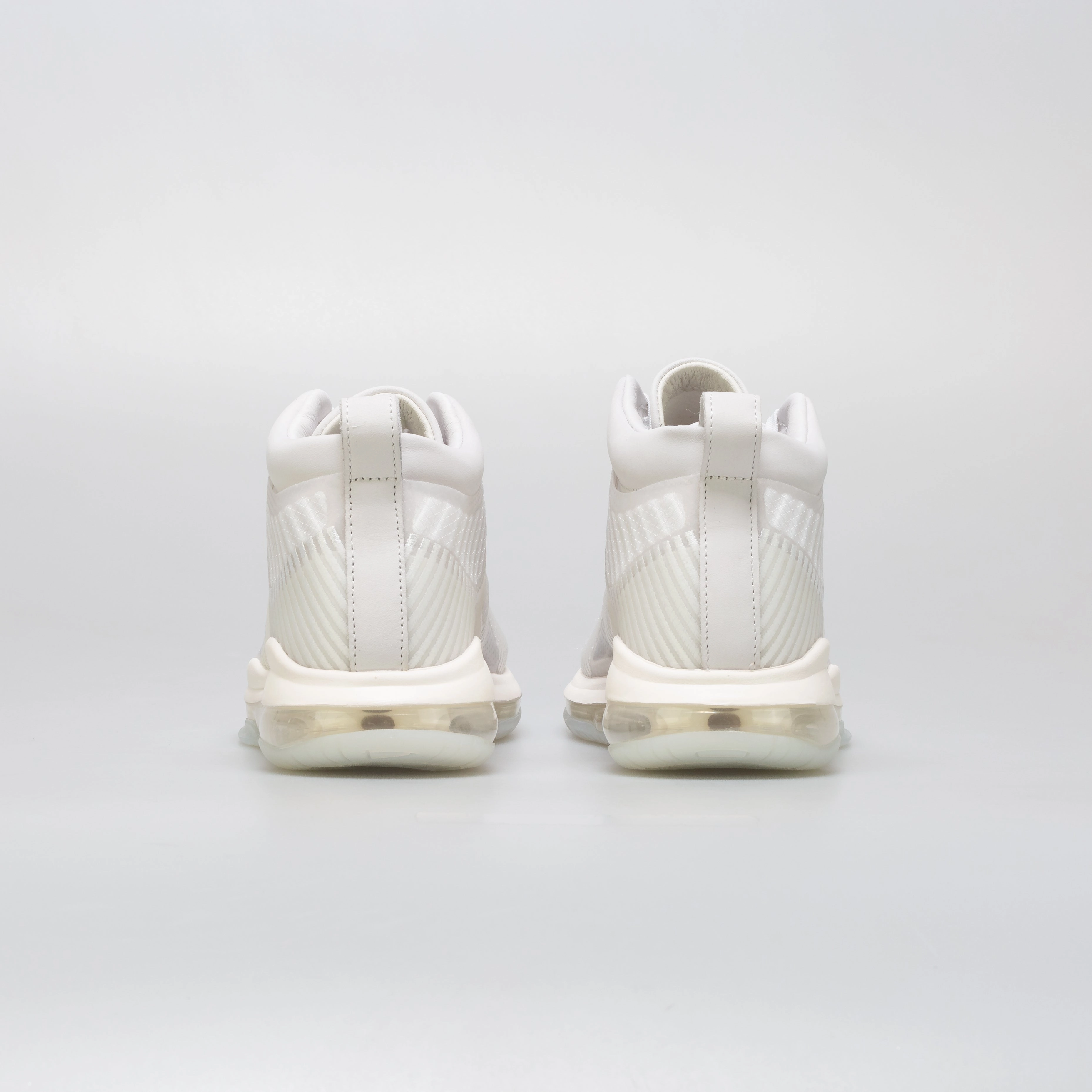 P George Basketball Shoes Lebron X John Elliott Icon QS Mens Basketball Shoe - White/Sail