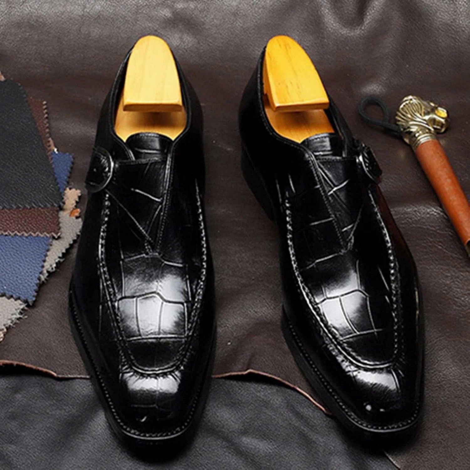 Doc Martens Motorcycle Boots Dress Shoes for Men Loafers Wide Mens Shoes Fashion Classic Style British Retro Pointed Business Casual Shoes Men Black