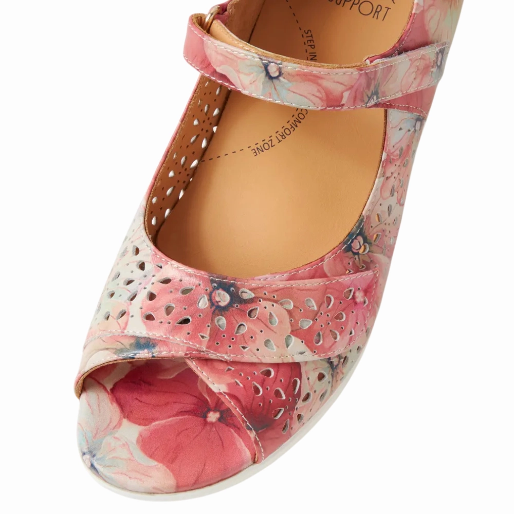 Ziera Daffodil Melon Flower Leather Sandal (Women's) Wedge Shoes And Sandals