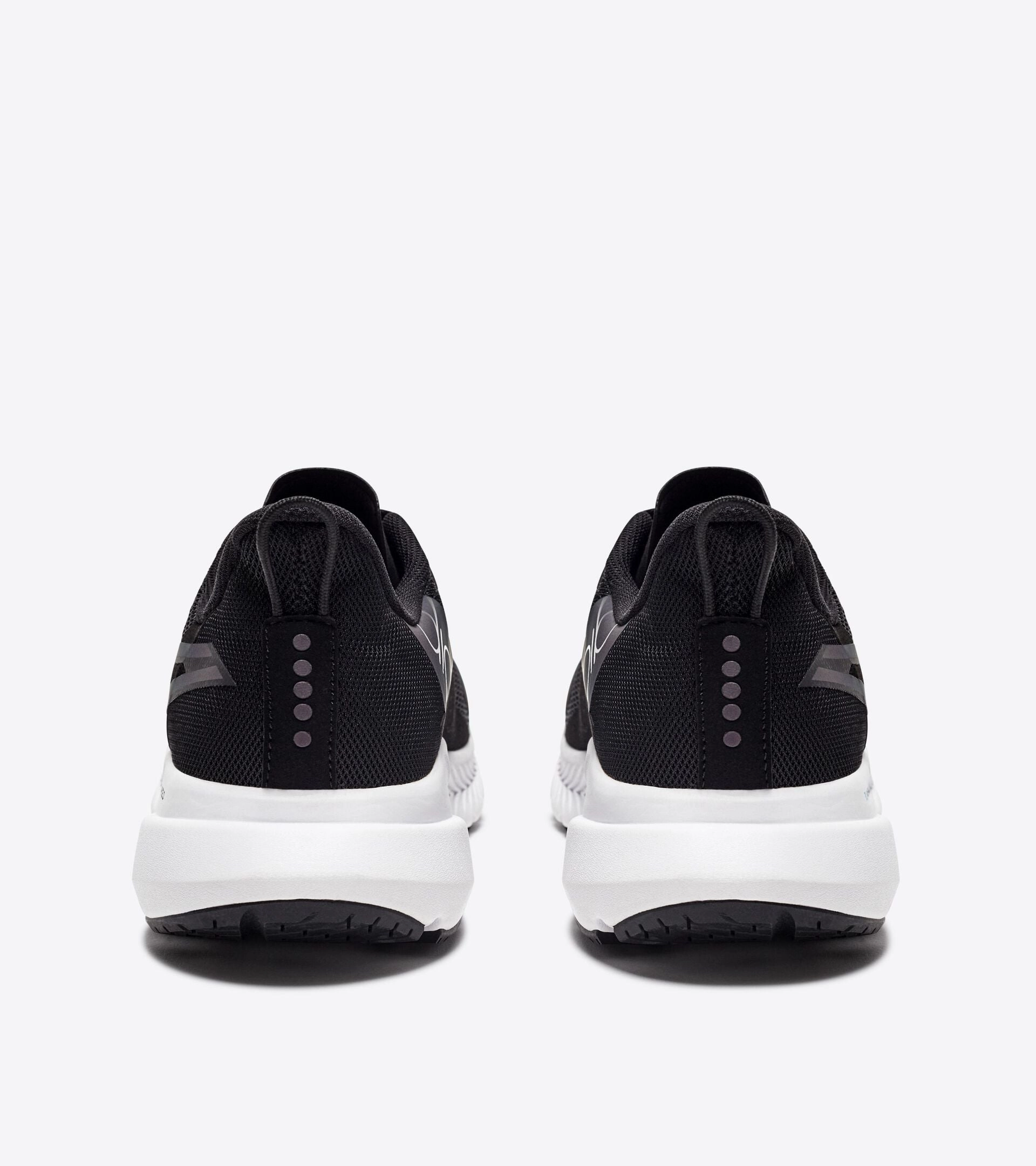 Diadora Men's Mythos Blushield Volo HIP 4- Black/White (101.180252 - C7406) Suede Heel Knee Boots