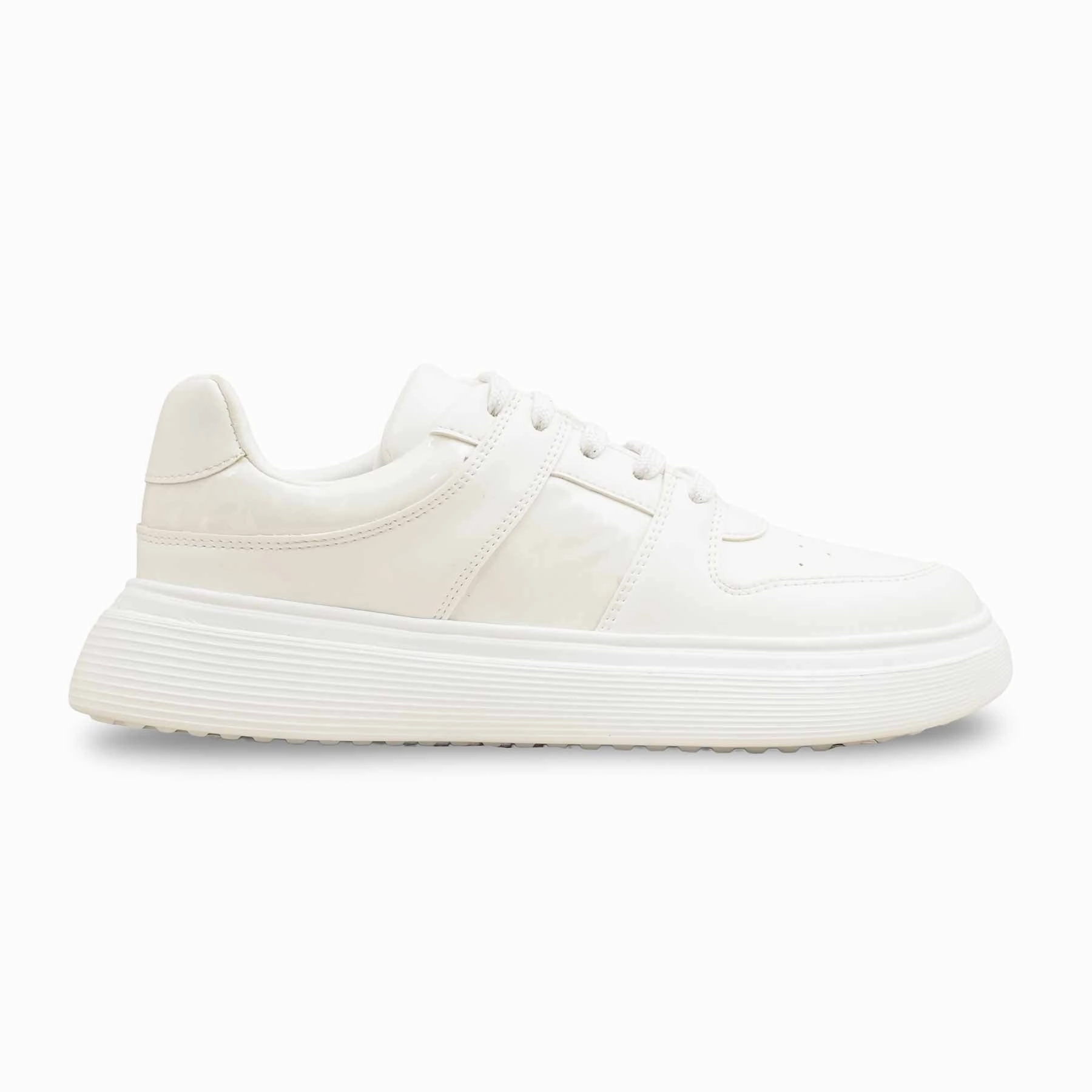 White Casual Sneaker For Women AT7498 Sneakers Australia