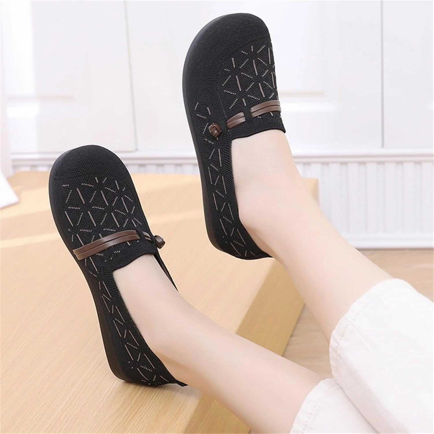 Women's Mesh Casual Shoes Knit Slip On Walking Shoes Wide Width Dress Flat Breathable Flying Woven Orthopedic Sneaker Childrens Sneakers