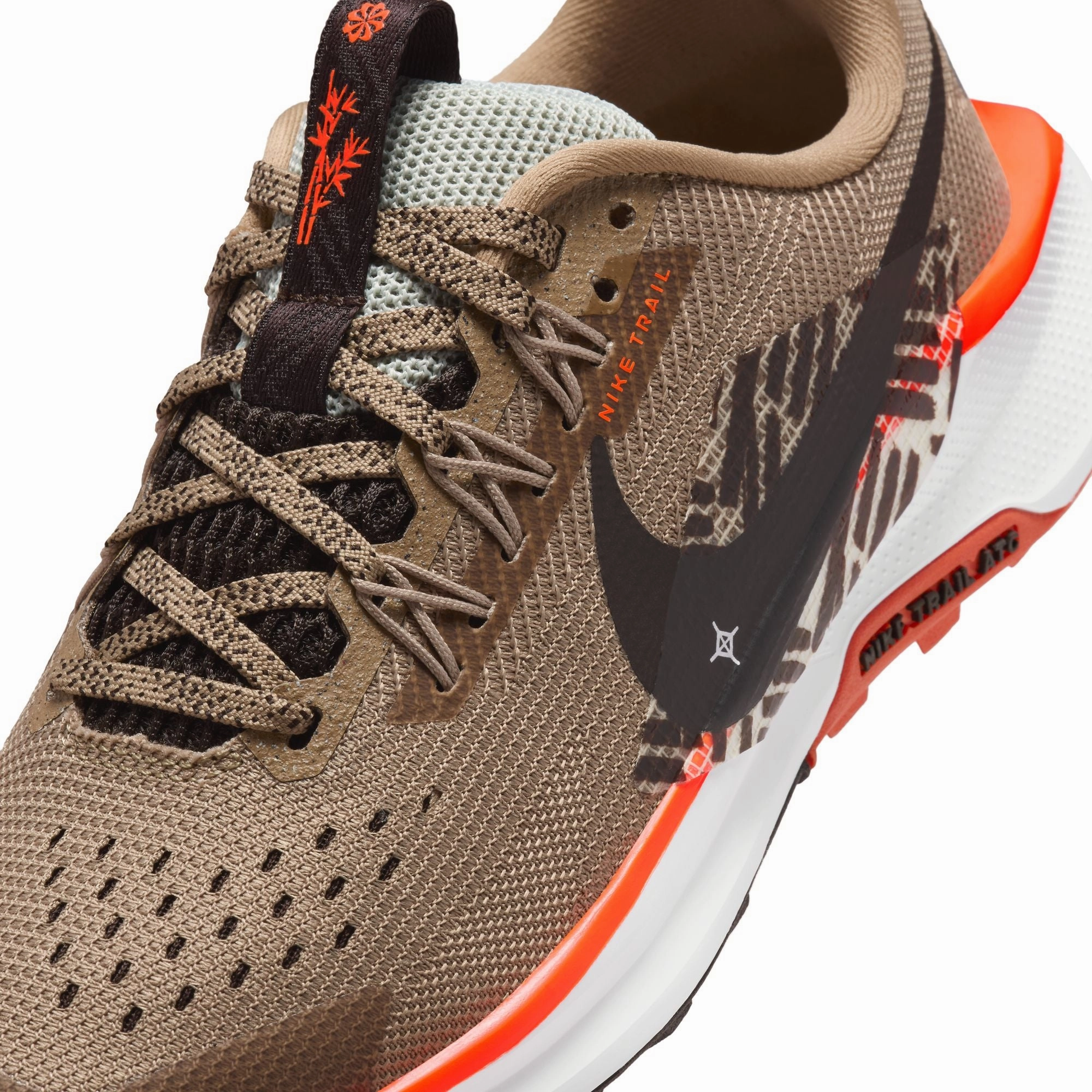 Trail Runners Hiking Shoes Nike Pegasus Trail 5 | Khaki / Velvet Brown / Hyper Crimson | Kids