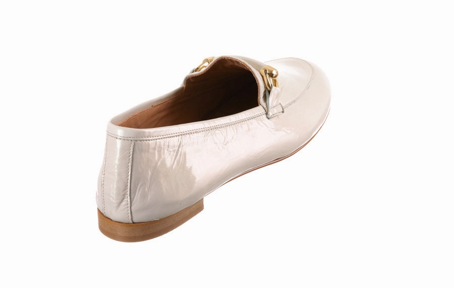 Am Tilly White Outfits For Loafers