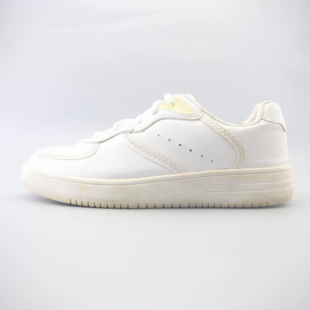 Kilt And Brogues FABLETICS WILTSHIRE