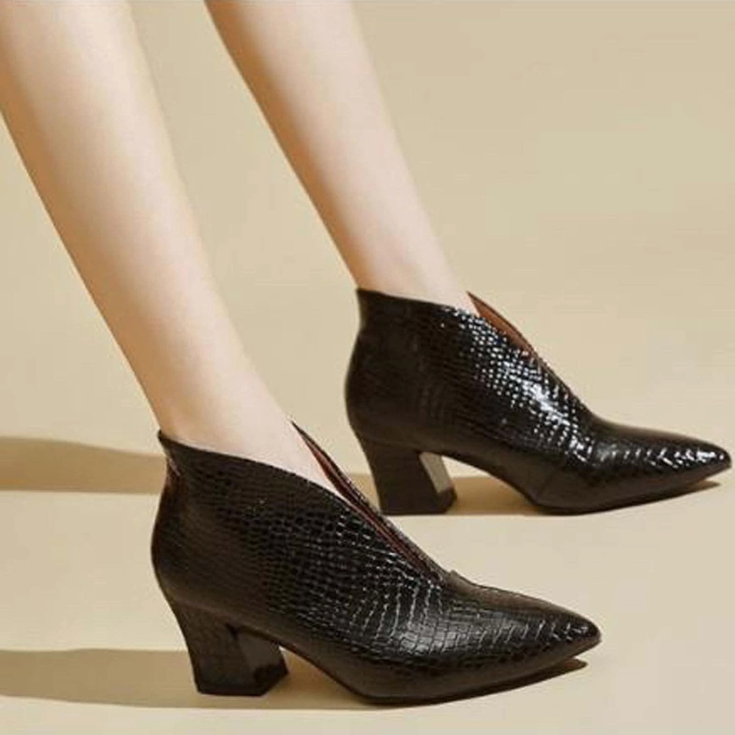 Boots for Women Ankle Booties 2022 Fashion Slip on Snake Pattern Pointed Toe V Cutout Block Chunky High Heel Boots Fall Winter Slouchy Ladies Shoes Snowshoeing Boots