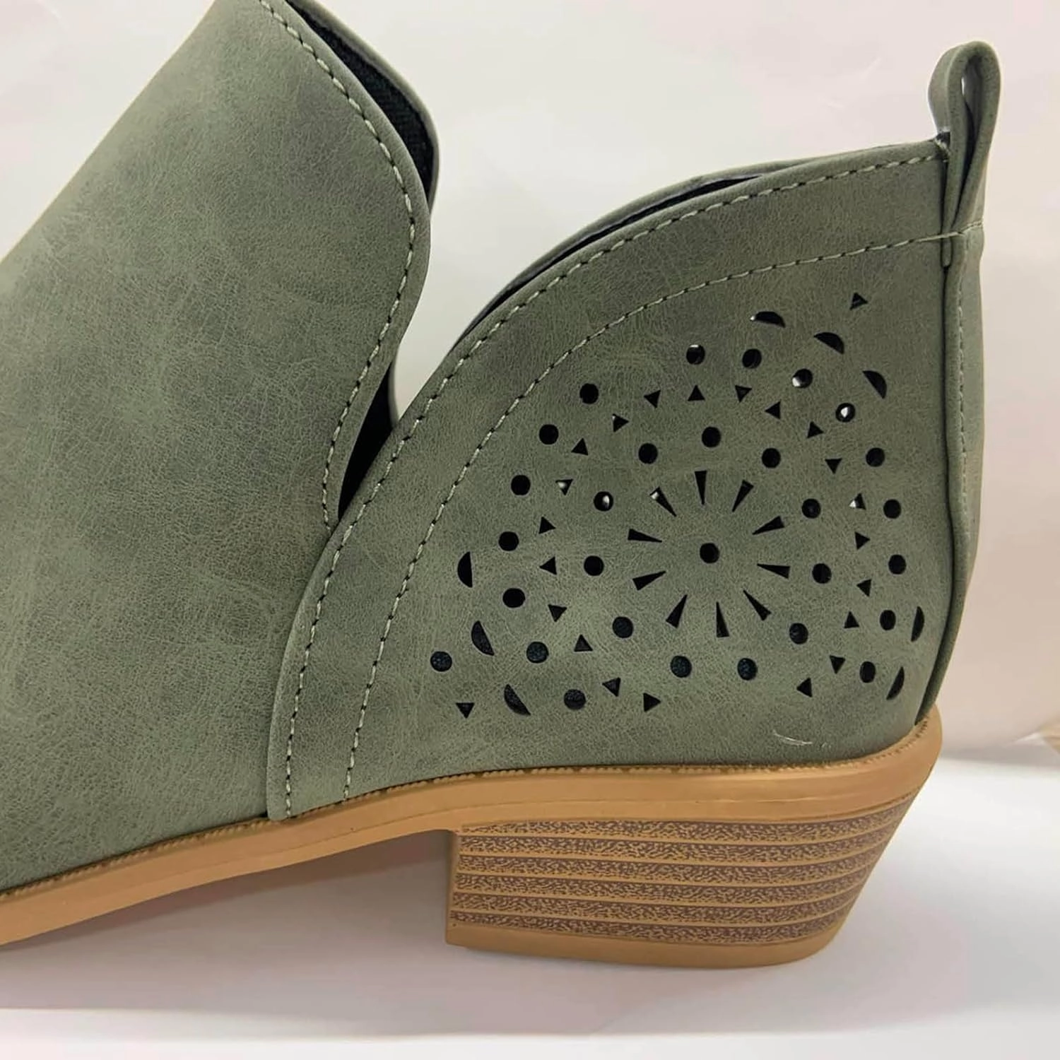 Ankle Boots for Women Fall Boots for Women 2024 Pointed Toe Chunky Heel Slip on V Cut Lightweight Comfy Women Boots Most Comfortable Western Boots