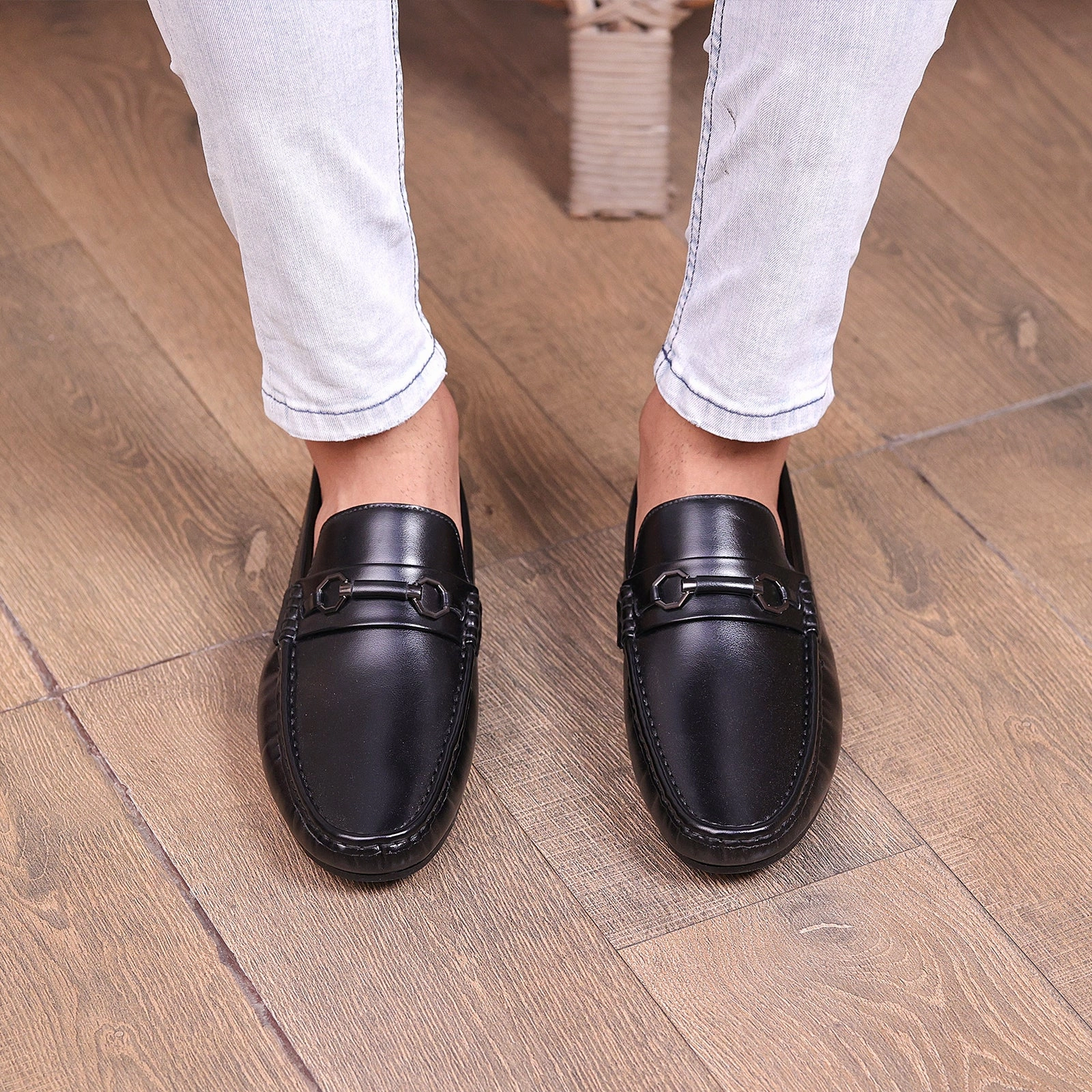 M-MV-0200511- Moccs Silver Slip On Shoes