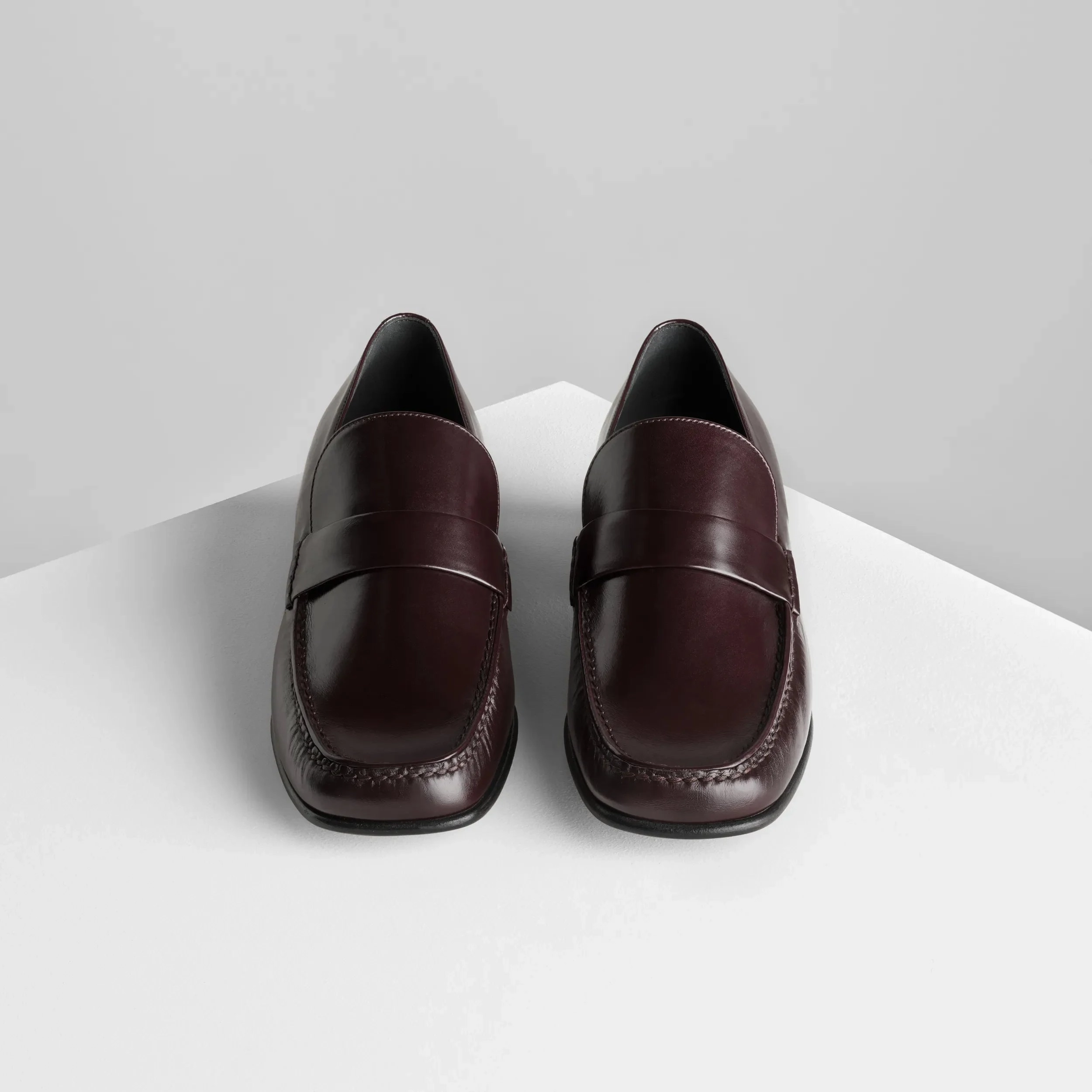 MAN'S LOAFER | oxblood leather Black And White Loafers