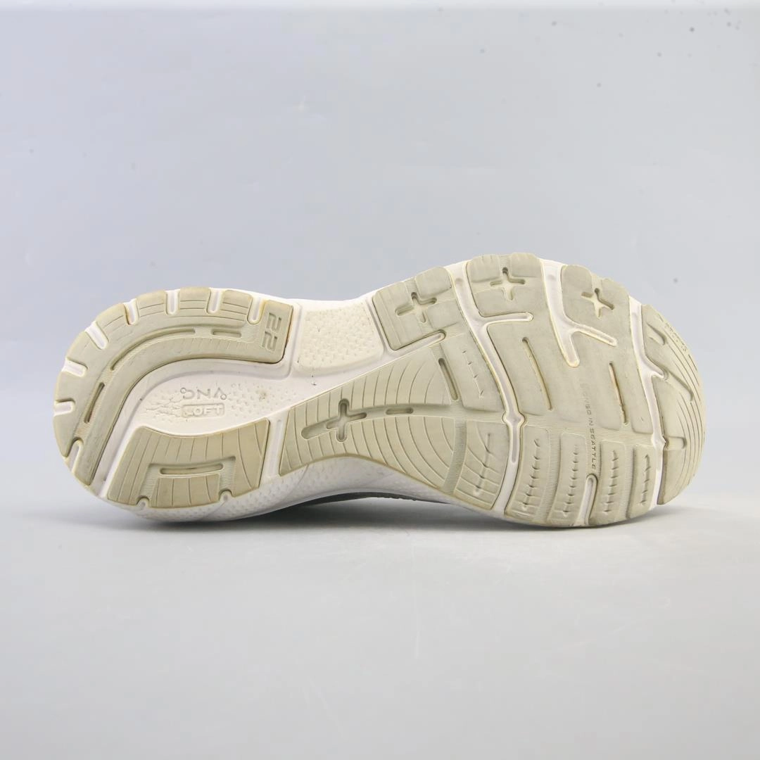 BROOKS ADRENALINE GTS 22 Youth Volleyball Shoes