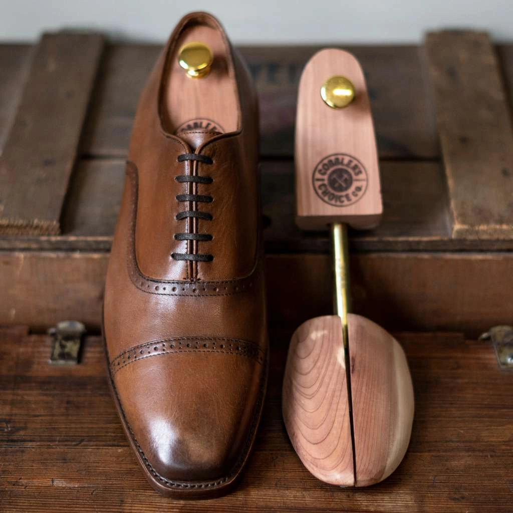Vintage Oxfords With Zipper Detail Men's Cedar Shoe Tree