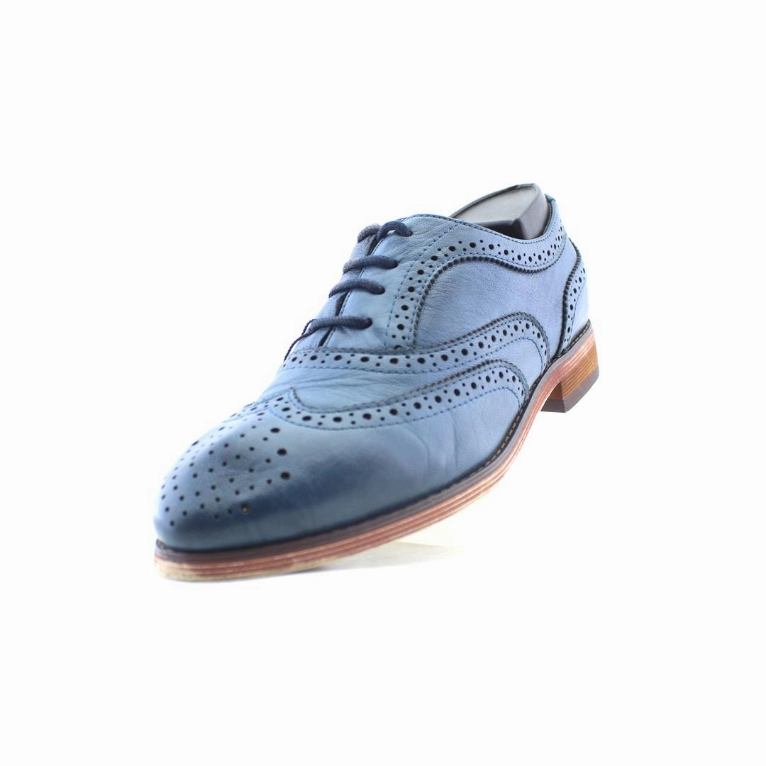 MIKCON FOOTWEAR Badminton Shoes Under 2000