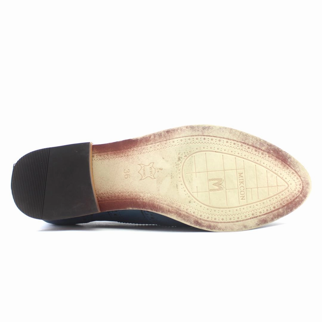 MIKCON FOOTWEAR Used Badminton Shoes