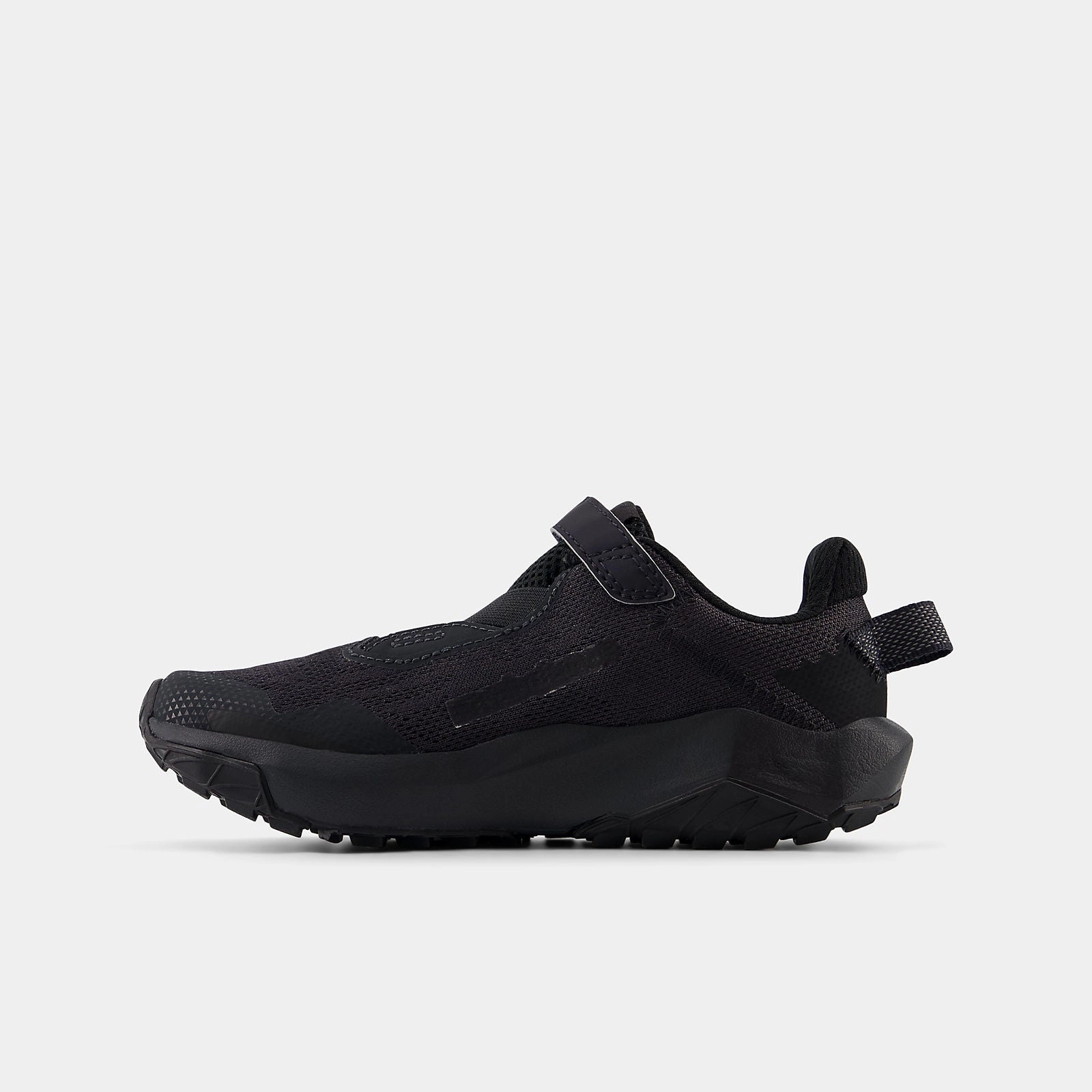 Trailing Shoes New Balance Kid's Dynasoft Nitrel V6 Top Strap Triple Black Running Shoes