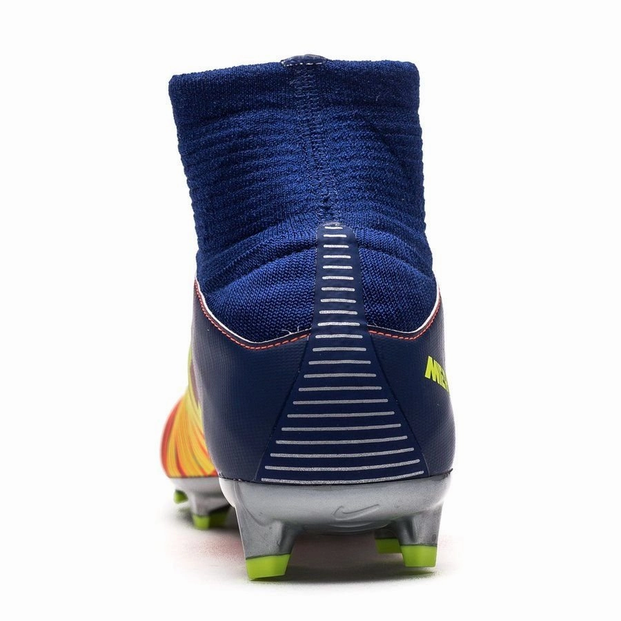 Nike Kids' Jr. Mercurial Superfly V (FG) Firm-Ground Football Boot Best Soccer Cleats For Narrow Feet 2022