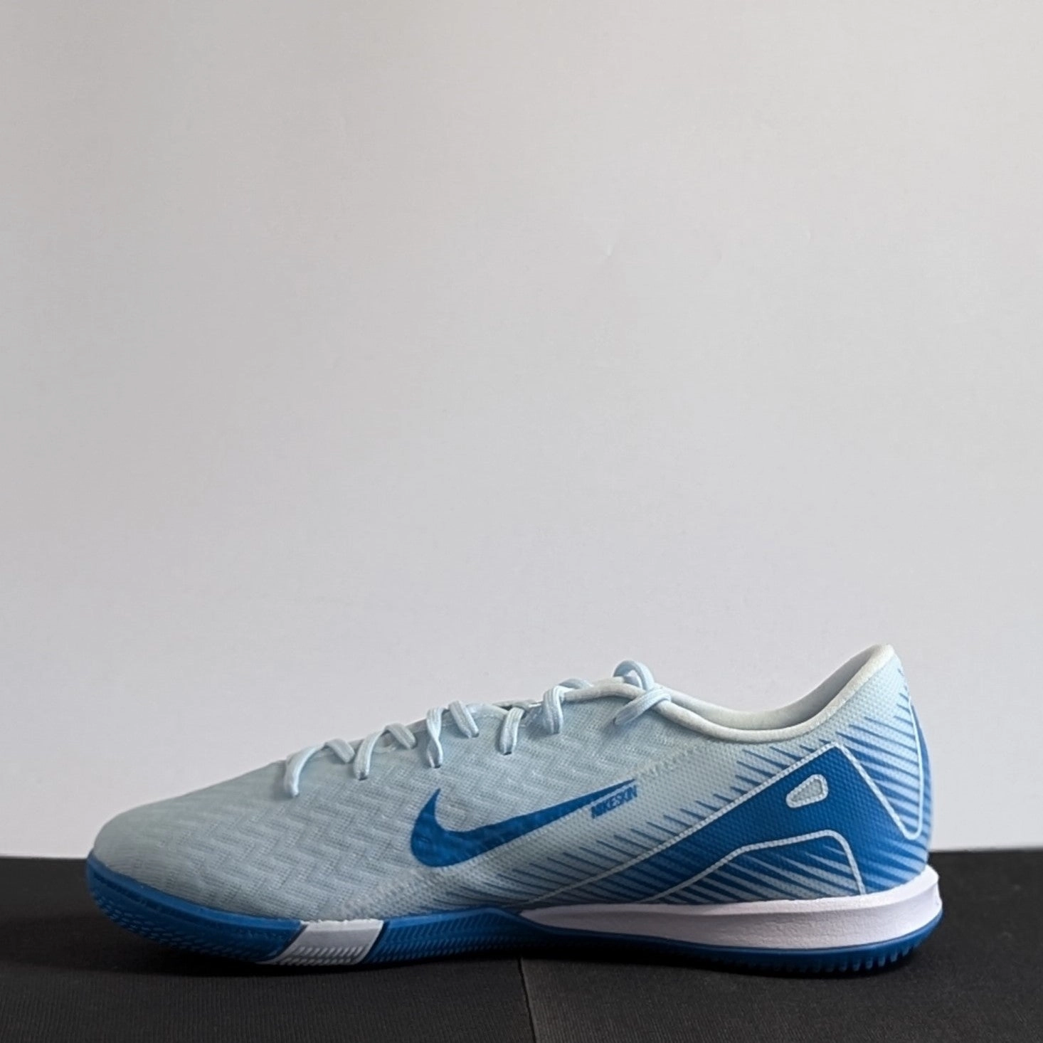 Nike Zoom Vapor 16 Academy IC - FQ8434-400 Soccer Cleats For Indoor