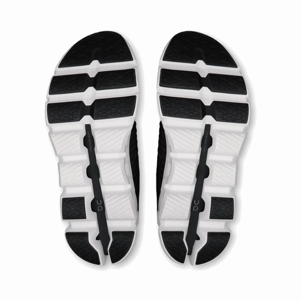 Squash Vs Badminton Shoes On Women's Cloudswift 4 Sneaker in Black/White