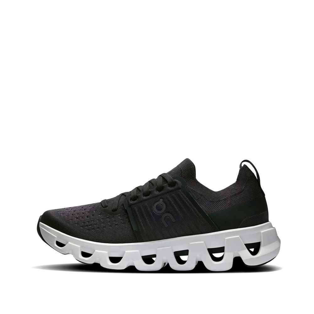 On Women's Cloudswift 4 Sneaker in Black/White Best Place To Buy Badminton Shoes