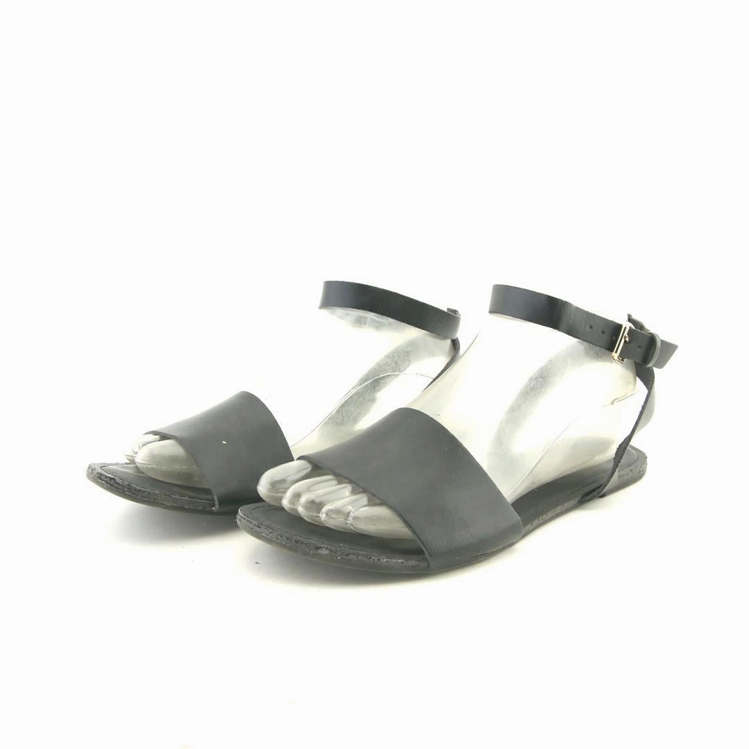 OLD NAVY . Lockdown 7 Basketball Shoes