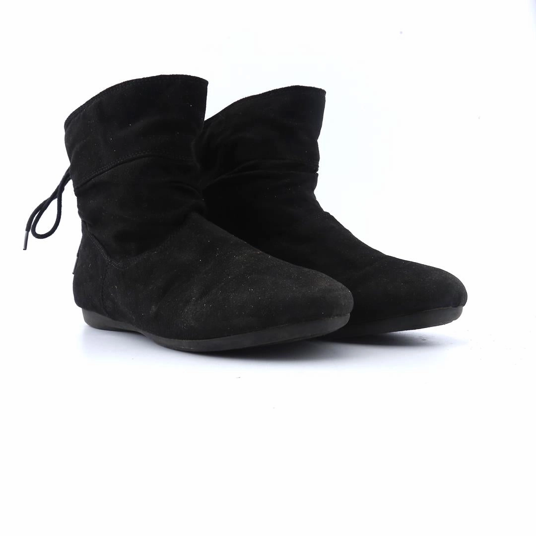 FADED GLORY . Davie Oxfords