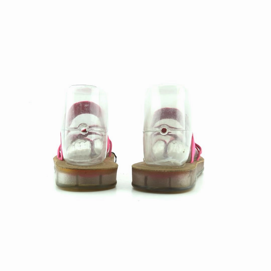 PALMS . Wearing Basketball Shoes