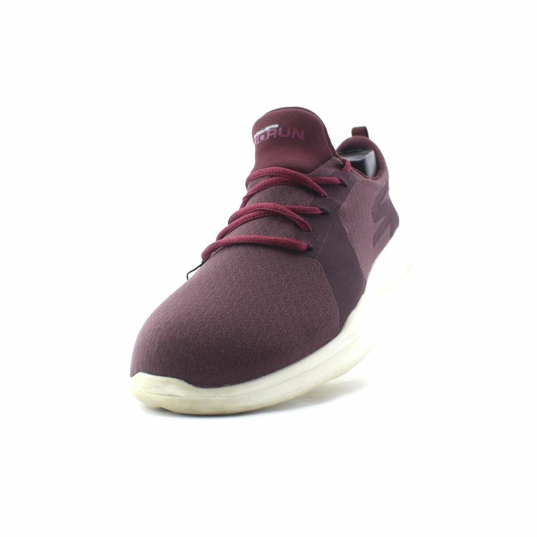 SKECHERS GORUN MOJO Hovr Volleyball Shoes