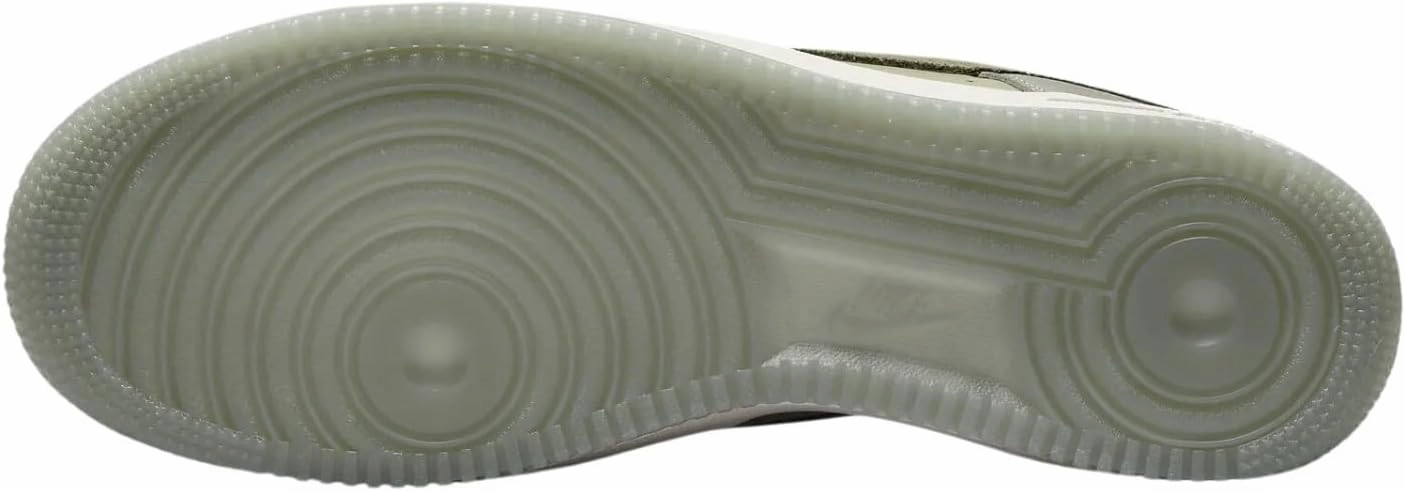 Chunky Nike Shoe Nike Mens Air Force 1 '07 LV8