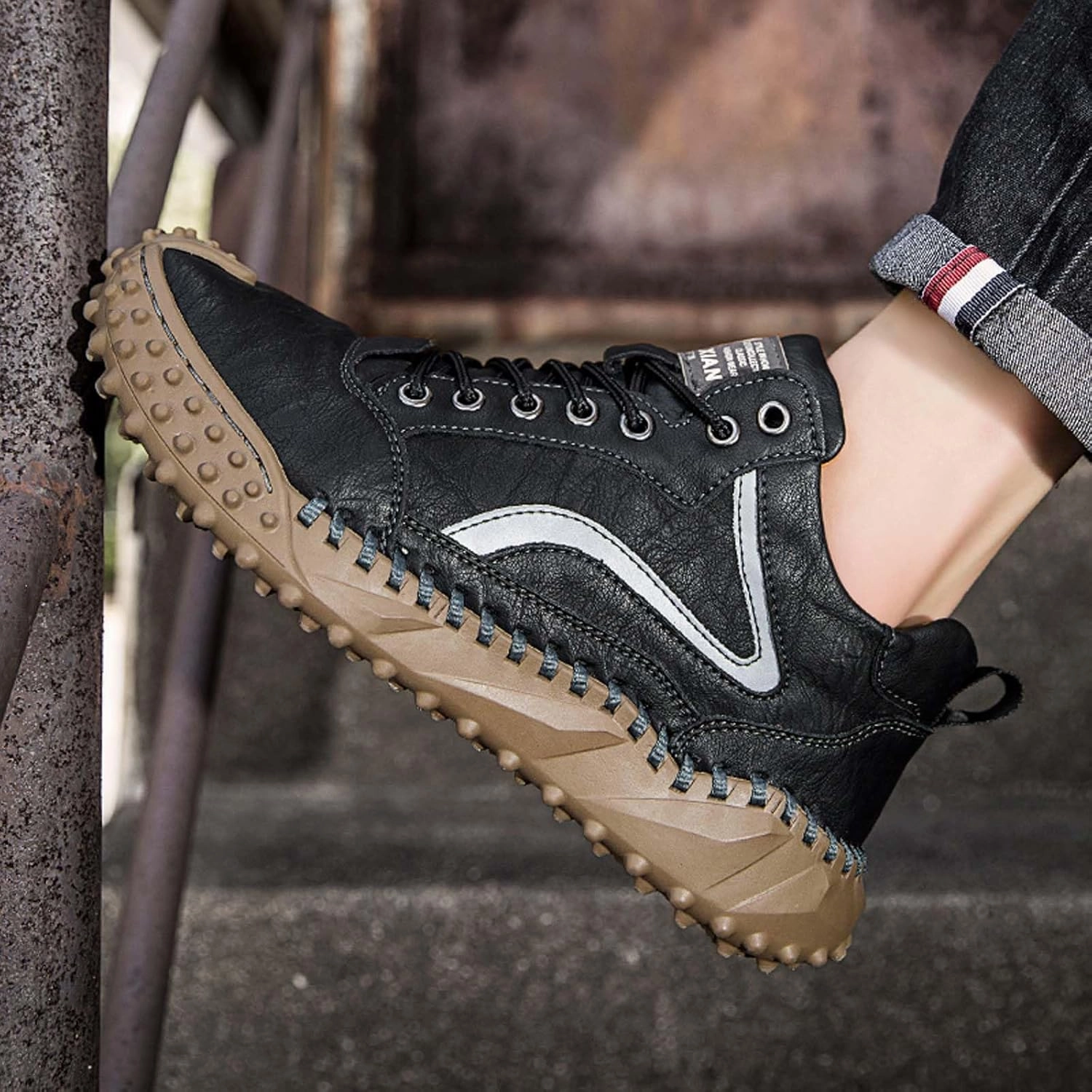 Snake Western Boots Mens Hiking Shoes, Mens Leather Boots, Slip-Ons Lightweight Comfortable Casual Chukka Boots Mens Fashion Sport Business