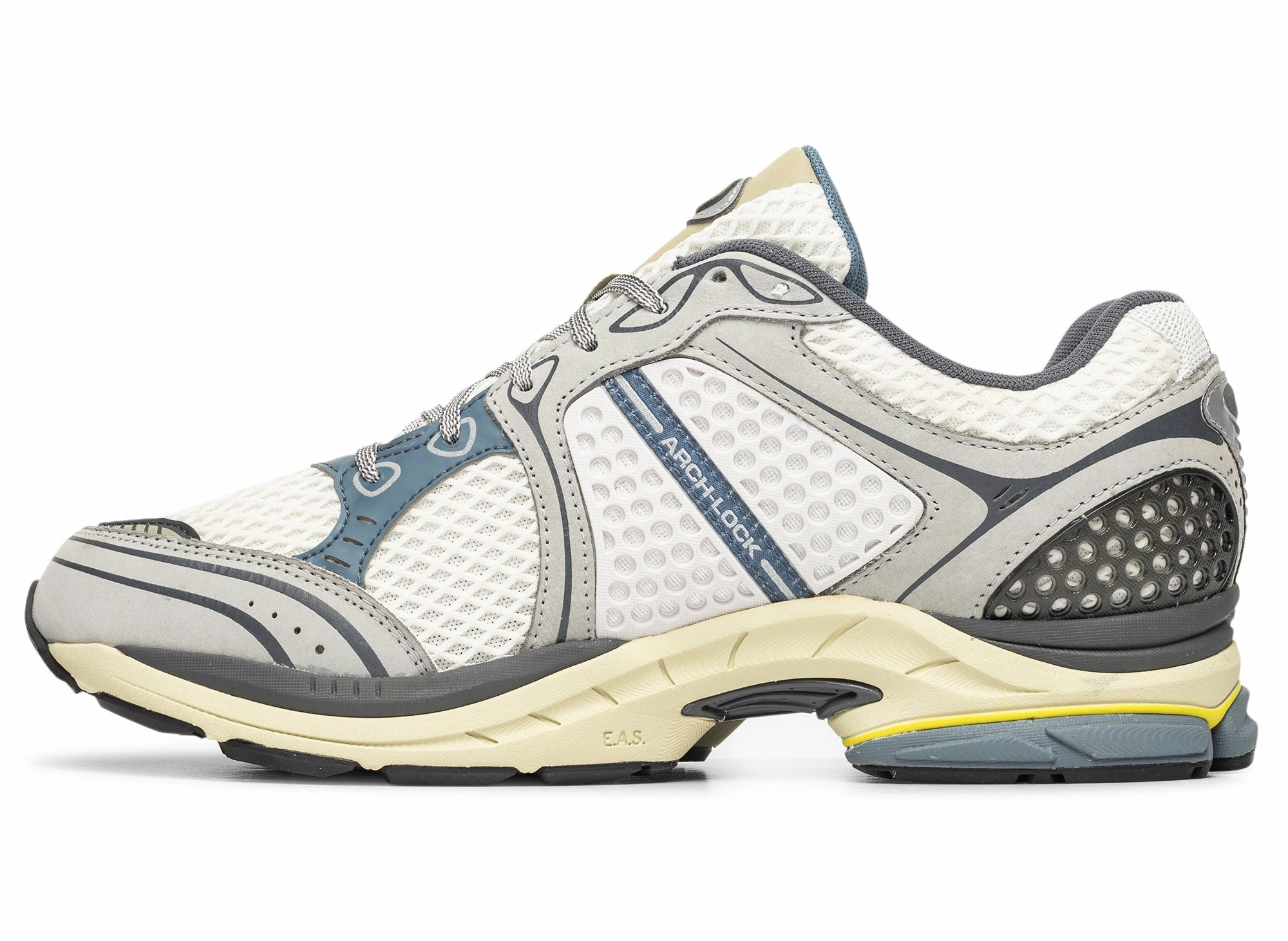 Scarpa Rockette Climbing Shoe Saucony Progrid Triumph 4