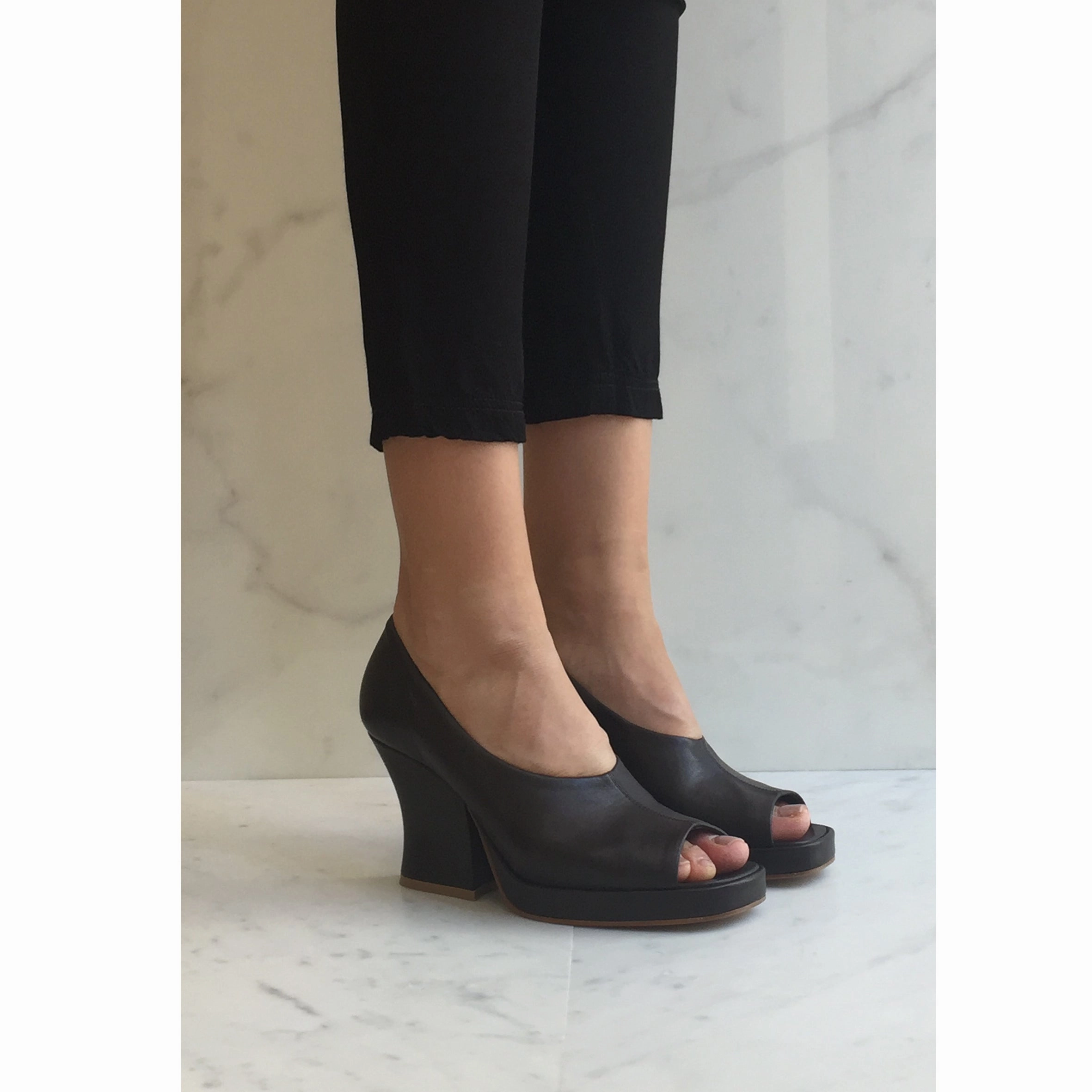 Stack Pump, Fondente High Heel Horse Shoes