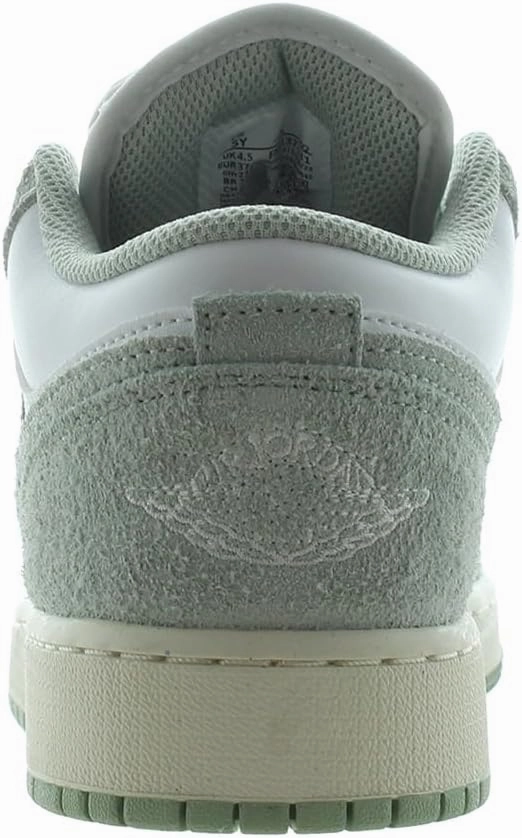 Spikes Nike Golf Shoes Nike Air Jordan 1 Low SE GS Boys Shoes