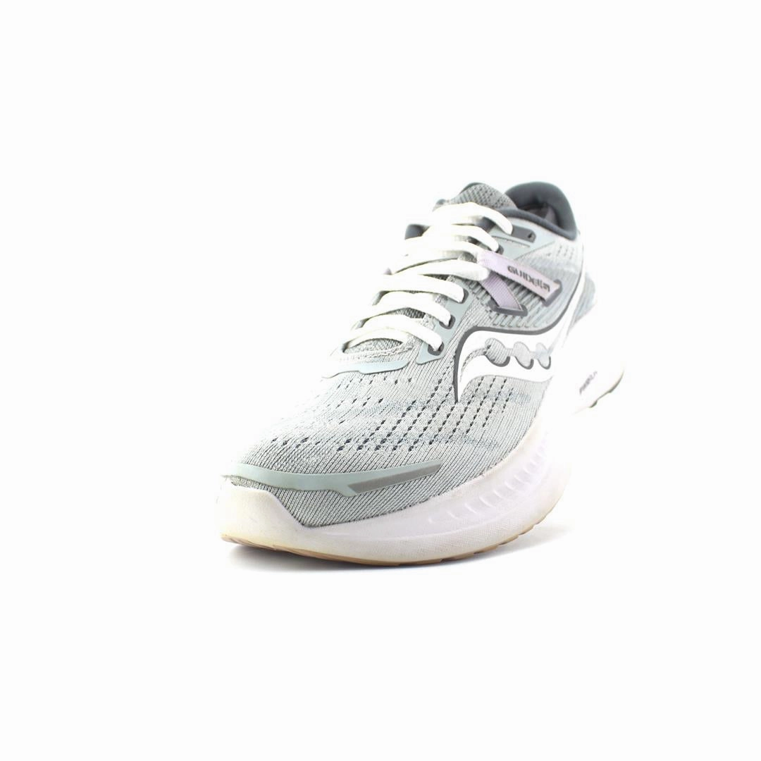 Jordan Volleyball Shoes SAUCONY GUIDE 16