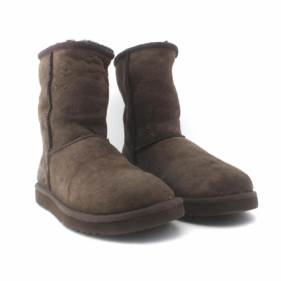 Oxford Vs Derby Shoes UGG  CLASSIC SHORT II