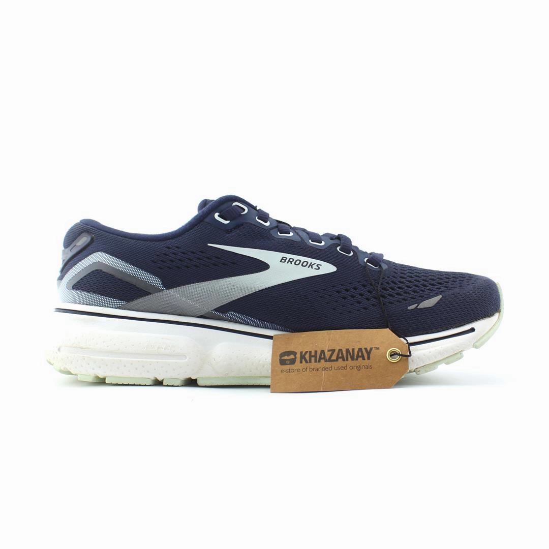 BROOKS GHOST 15 Bucks Vs Oxfords