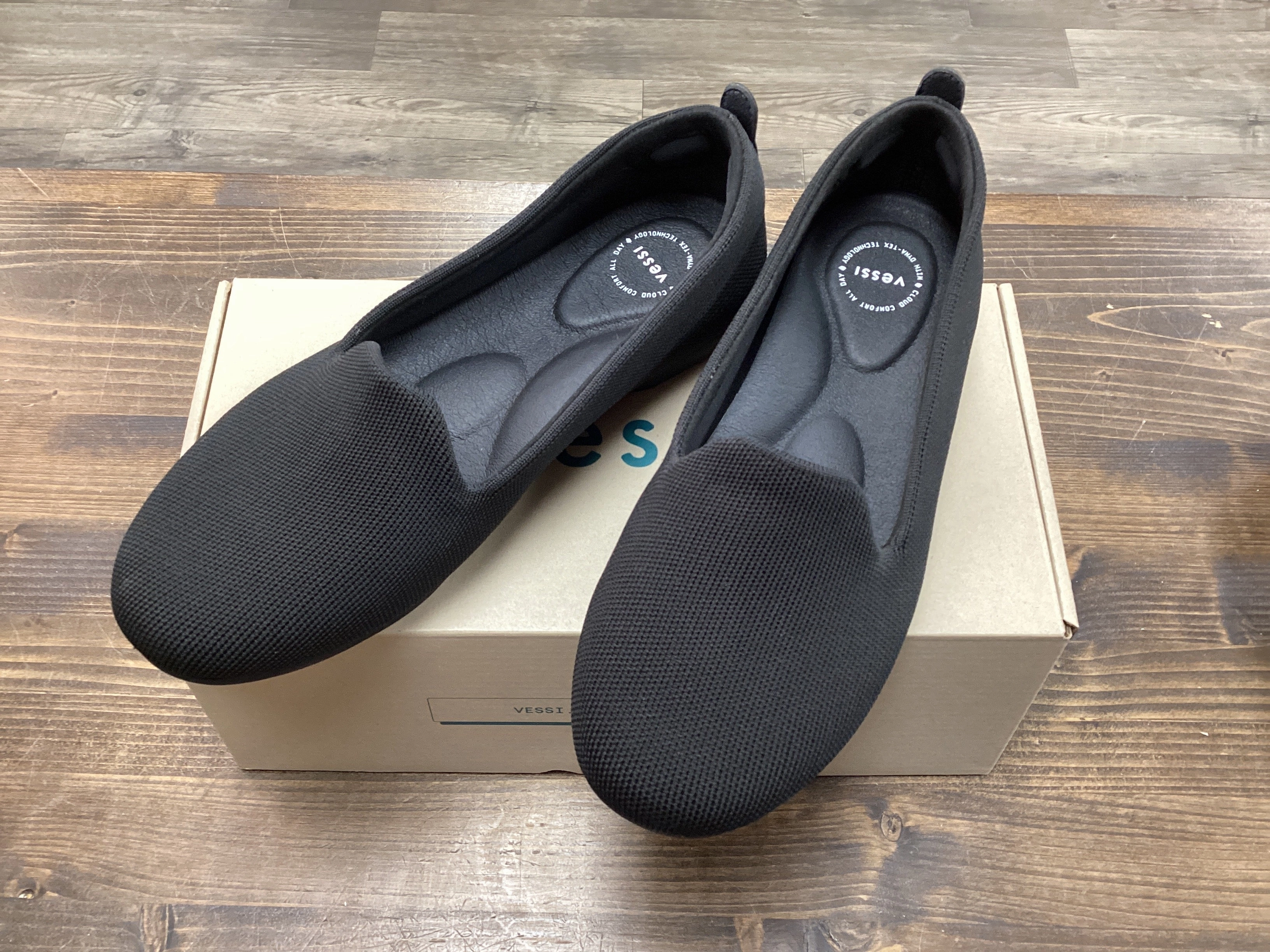 Arrowood 2 Waterproof Hiking Shoe Vessi Market Flat Black